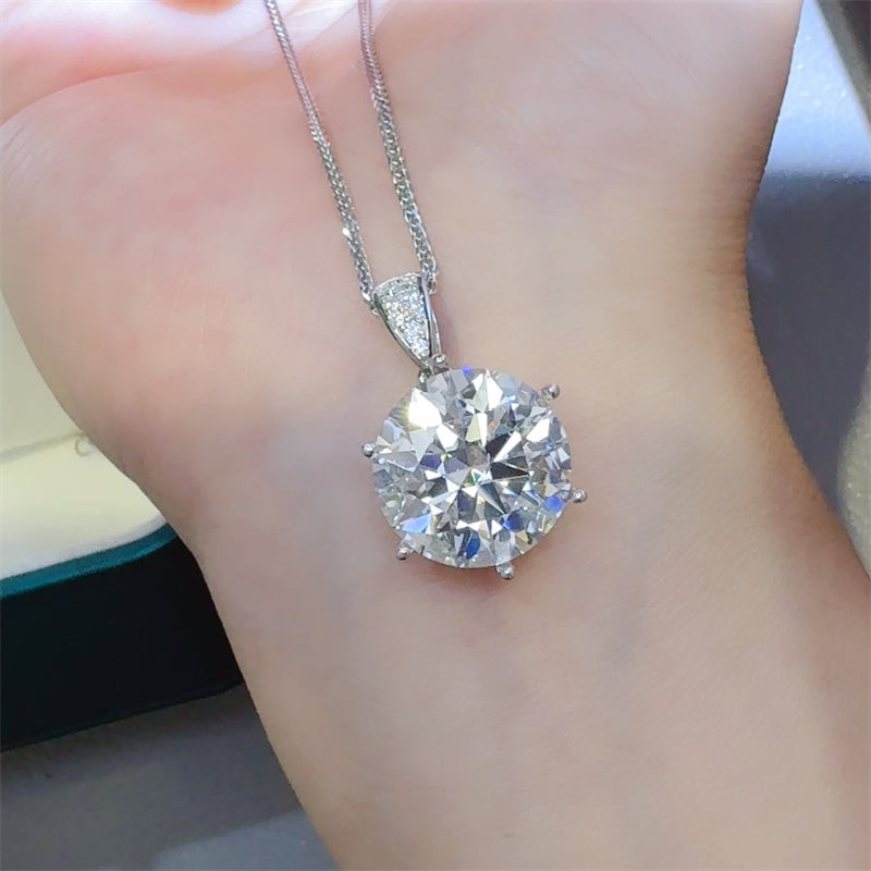 10 Carat Moissanite 925 Sterling