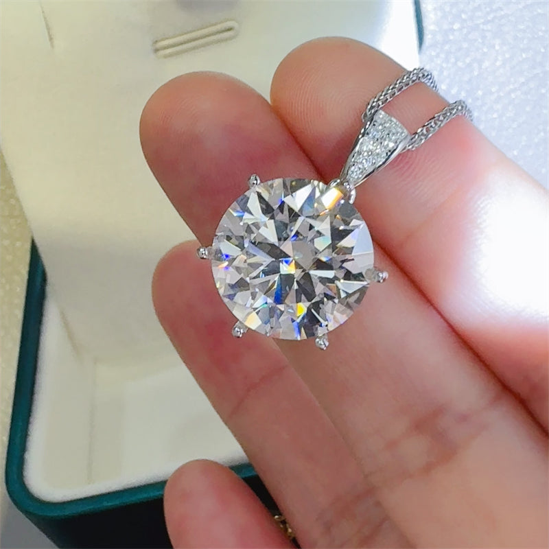 10 Carat Moissanite 925 Sterling